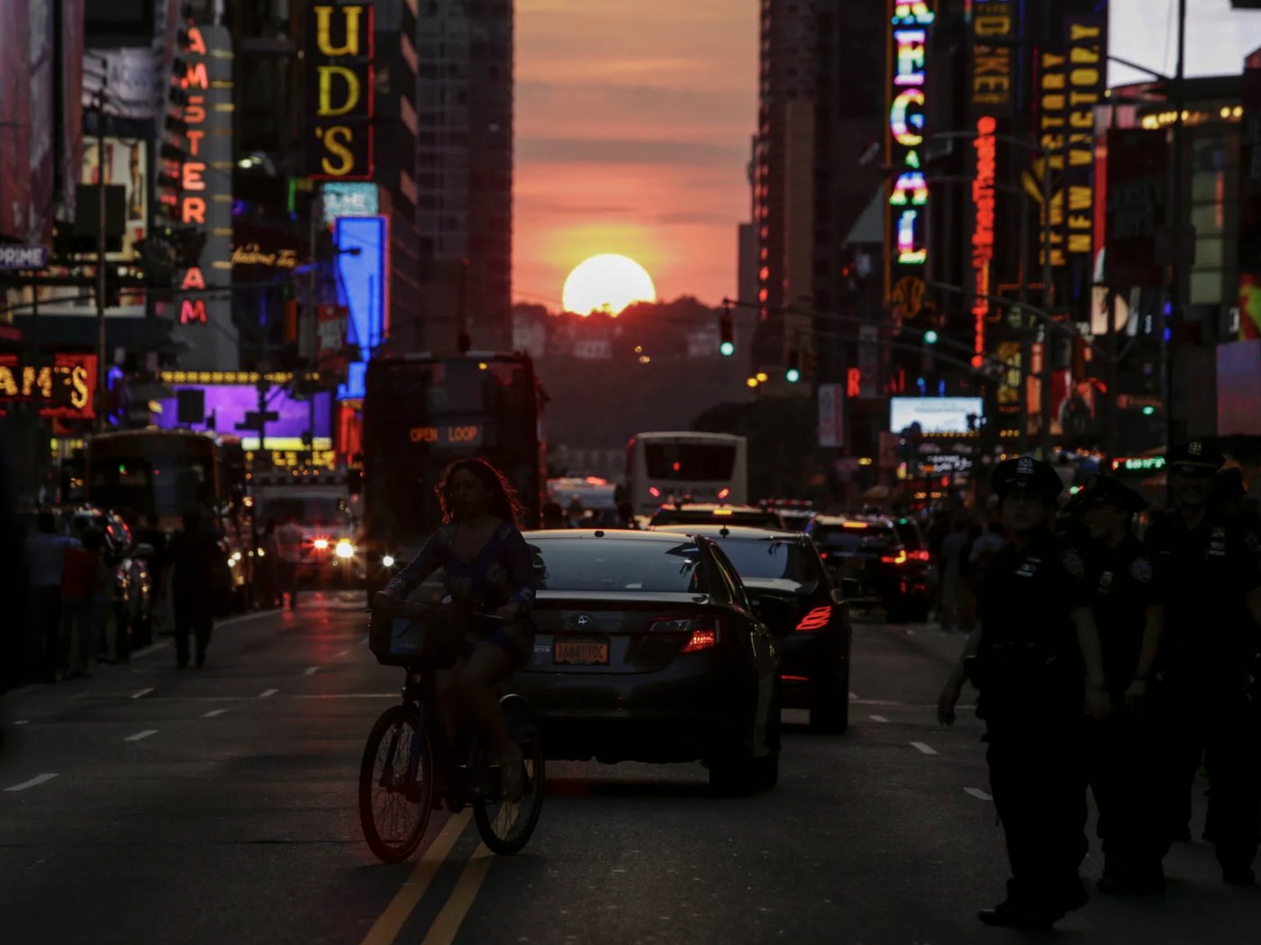 Manhattanhenge and the Quiet Beauty of Creative Urban Planning