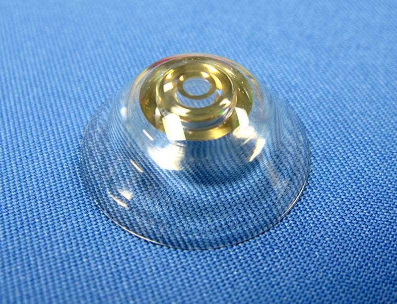Contact Lenses That Change Focus and Zoom When You Blink