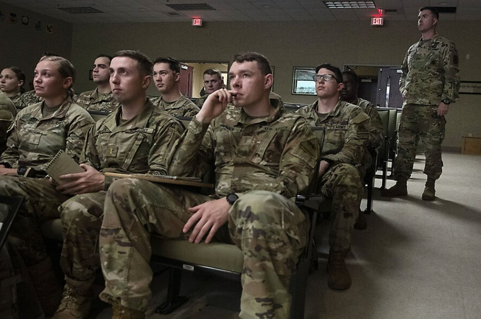 The Army Ethicists Who Teach Soldiers Right From Wrong