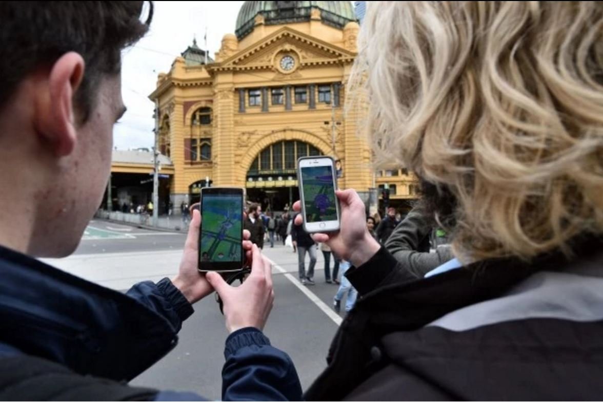 5 Stories That Explain Pokemon Go And Other Non-Obvious Insights issue artwork