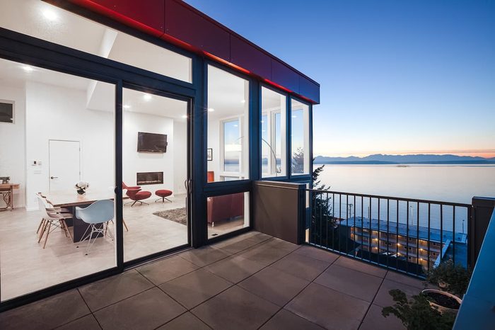 The Alki Beach House, Seattle, Washington