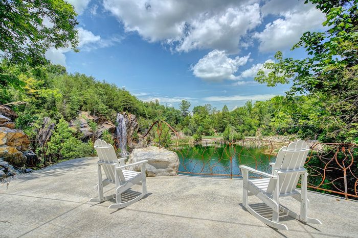 The Sassafras, Johnson City, Tennessee