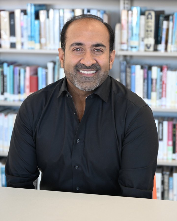 Rohit Bhargava, founder of the Non-Obvious Book Awards